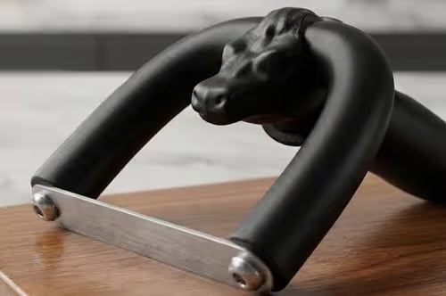 Handheld fat trimmer cutting edge detail