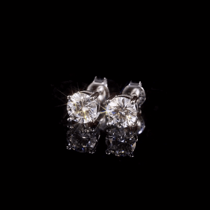 🔥2026 Hot Sale !🔥925 Silver Classic 4-Prong Moissanite Earrings