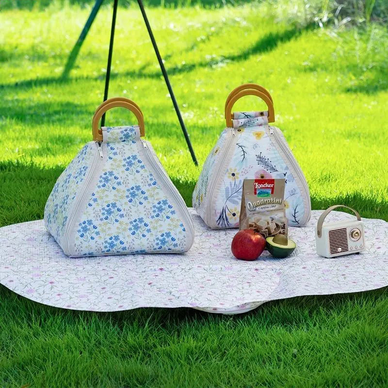 🌿 Foldable Waterproof Picnic Blanket with Carry Handle – Thick Padded Outdoor Mat for Beach, Camping & Travel