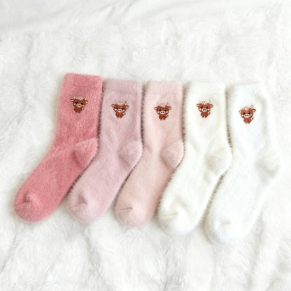 🔥Hot Sale - 49% OFF🔥5 Pairs Cartoon Highland Cow Plush Socks for Cold-Free Home Comfort Warmth
