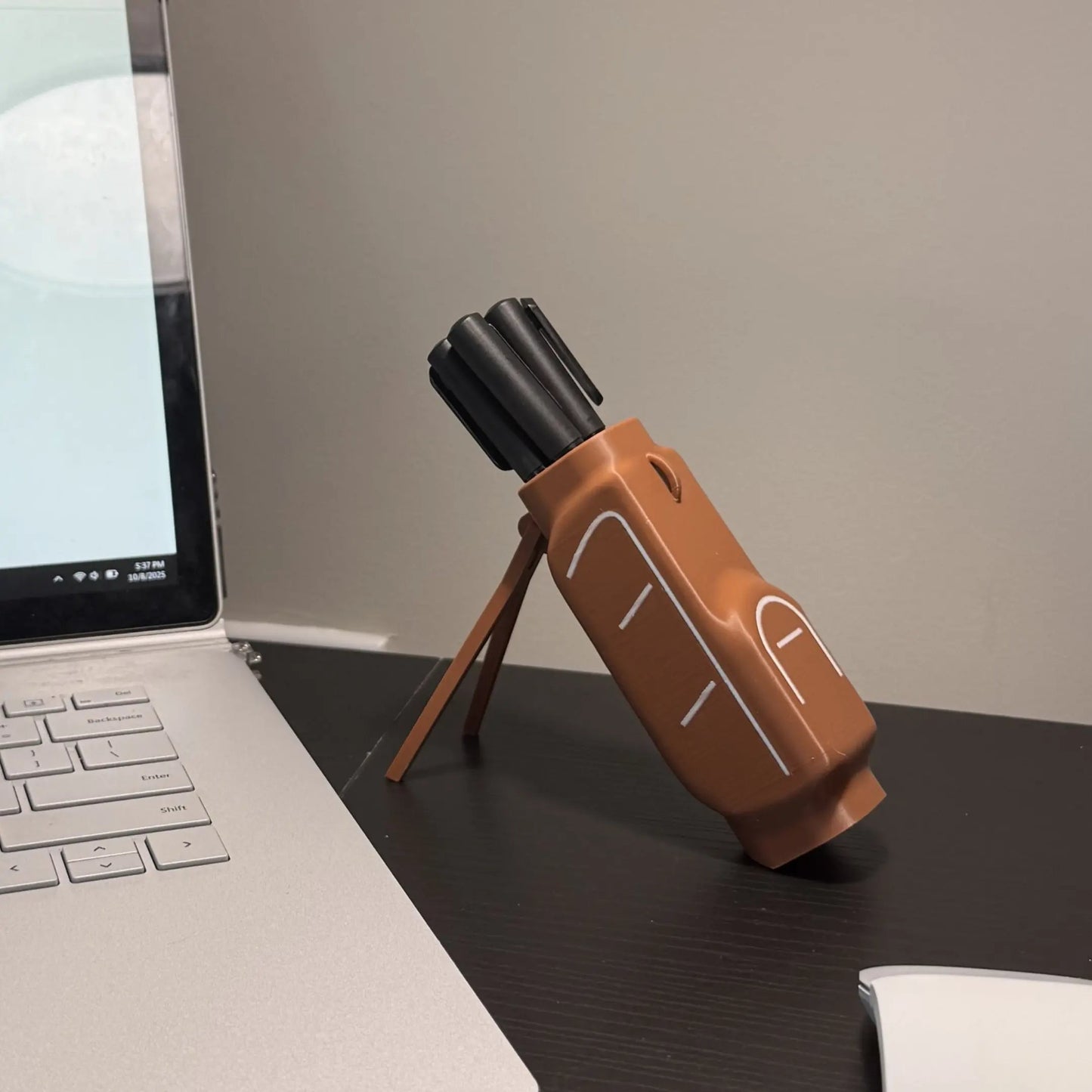 ⛳ Golf Bag Pen Holder | Stylish Desk Decor, Perfect Golf Lover Gift🎁