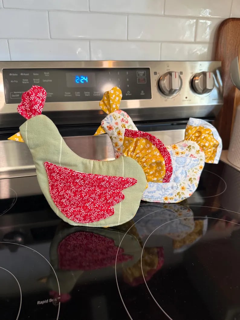 🐔 Handmade Chicken Oven Mitt & Pot Holder – Quilted Hen Hot Pad, Insulated & Heat Resistant, Farmhouse Kitchen Decor 🔥🏡