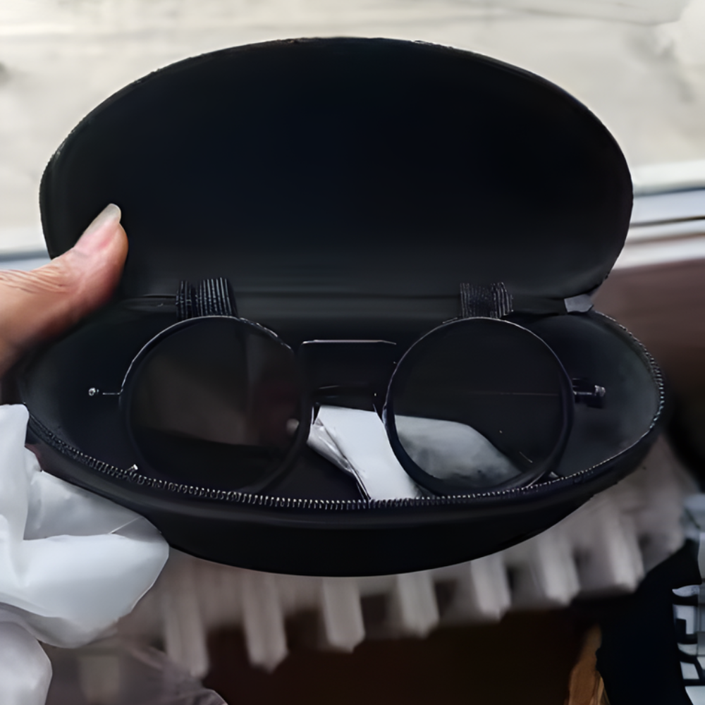 UV-protective polarized sunglasses