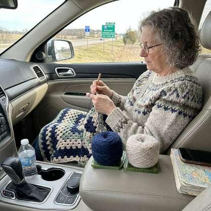 🎁Last Day 49% OFF - Portable Yarn Holder for Crochet & Knitting❄️