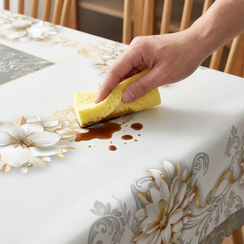⏳Limited-time 50% off⏰Elegant Waterproof Embossed Floral Tablecloth🌸✨